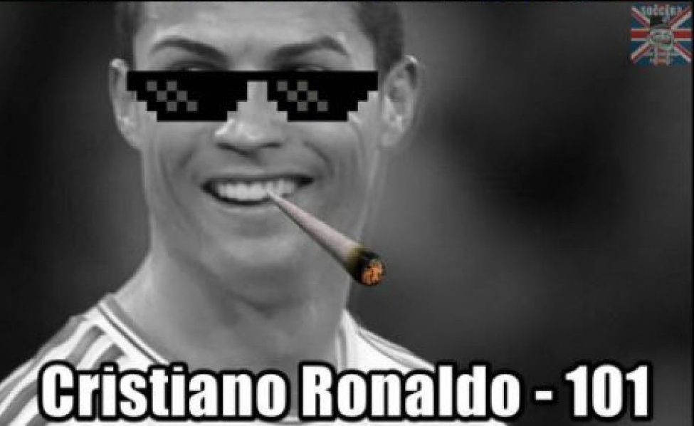 Cele mai tari imagini dupa victoria de aseara a lui Real. Ce facea Messi in timp ce Ronaldo dadea 3 goluri :))_8