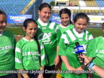 
	Cea mai tare aparitie la Cupa Hagi Danone: o echipa mixta, cu mai multe fete, a intrat in competitie. VIDEO
