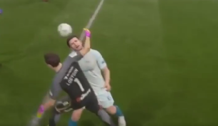 Poarta care explodeaza, fantoma de la vestiar si atacantul gigant! VIDEO FUNNY: Cele mai tari erori de la FIFA 17 :)_5