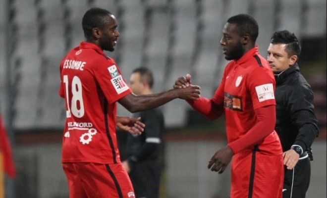 Unde a ajuns sa joace "perechea" lui Gnohere din atacul lui Dinamo: Essombe are 10 goluri in 10 meciuri_1