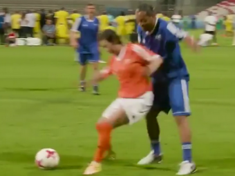 
	GENIAL! Ronaldinho a inventat un nou dribling la 37 de ani! Faza senzationala VIDEO
