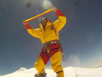 
	La inaltime! Fantastic: Horia Colibasanu a reusit in aceasta dimineata ascensiunea pe Everest fara oxigen suplimentar si fara serpasi
