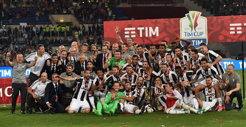 Juventus a stabilit astazi un record unic in Italia, dupa ce a castigat al 6-lea titlu la rand! GALERIE FOTO_6