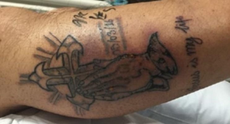 Un barbat a murit la putin timp dupa ce si-a facut un tatuaj! Sfatul pe care l-a ignorat
