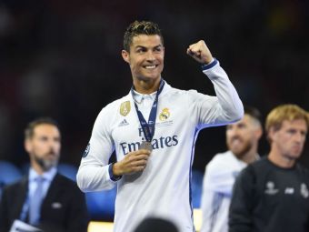 
	Tributul producatorilor celui mai popular joc virtual de fotbal: Ronaldo, pe coperta EDITIE SPECIALA a FIFA 18. FOTO
