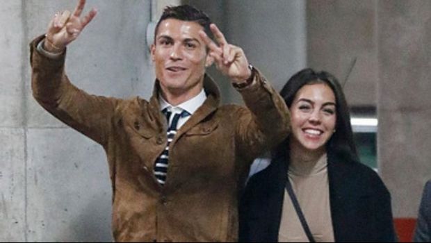 
	Pretul platit de Ronaldo pentru gemenii care ajung zilele acestea din SUA! Cati bani i-a dat mamei surogat
