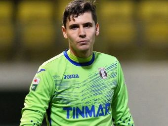 
	UPDATE | Silviu Lung a semnat cu CFR, la Astra ajung doi fotbalisti. Cati bani primeste portarul
