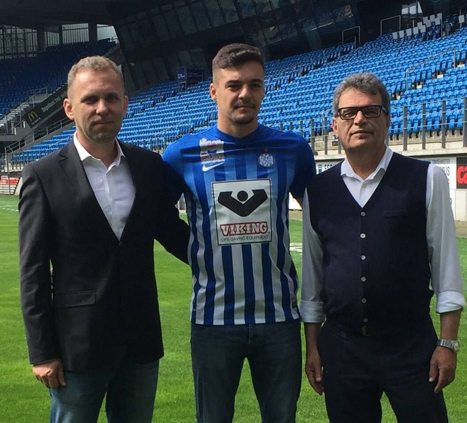 Transfer record pentru Liga a 2-a din Romania. Golgheterul de 19 ani de la UTA a semnat azi cu Esbjerg_2