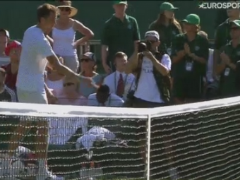
	Moment halucinant la Wimbledon! Un jucator a aruncat cu MONEDE spre arbitru: &quot;Esti corupta!&quot; VIDEO
