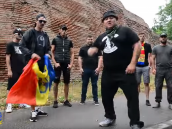
	SPECIAL | Romanii care vor Cupa Angliei! FC Romania joaca la 20 km de Londra si si-a facut IMN pe ritm de hip hop
