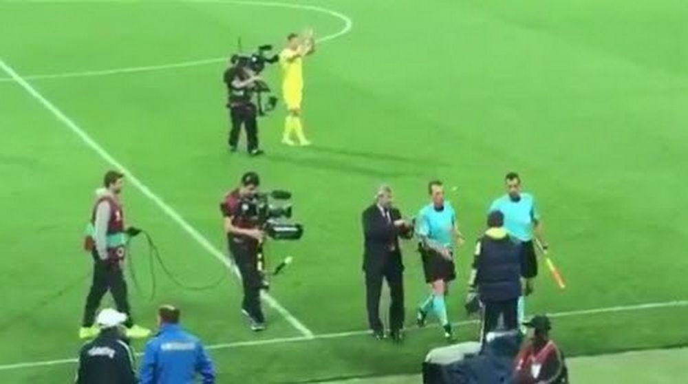 Imagini incredibile dupa Ucraina - Turcia! Mircea Lucescu a alergat dupa arbitri sa le arate ca au gresit! Ce a declarat dupa meci: FOTO_2