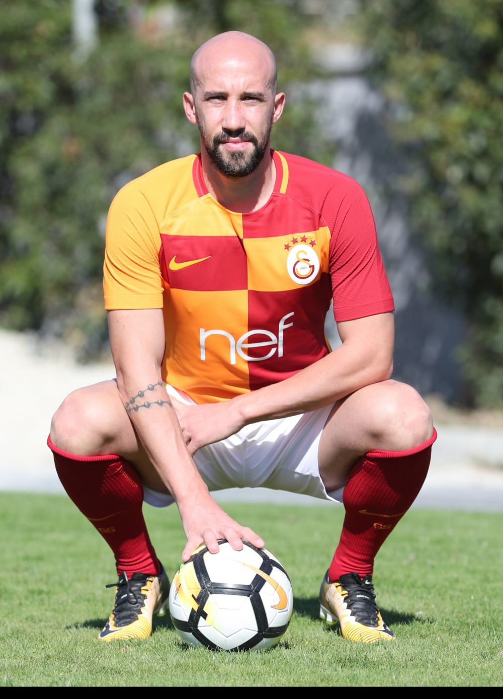 "Nu am cuvinte sa descriu ce simt!" Latovlevici, prezentat oficial la Galatasaray. FOTO_1