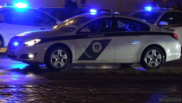 
	BREAKING NEWS | Un fotbalist a fost asasinat aseara aproape de granita Romaniei. Autoritatile cauta ucigasul
