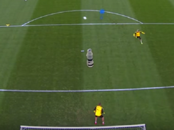 In meci oficial s-ar pune doua :) VIDEO IREAL: Gol cu calcaiul, din voleu, fix in vinclu, la antrenamentul Borussiei Dortmund 