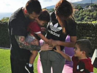 
	Messi a dezvaluit sexul celui de-al treilea copil pe care il va avea alaturi Antonela Roccuzzo. Argentinianul se poate gandi la o echipa de minifotbal :)
