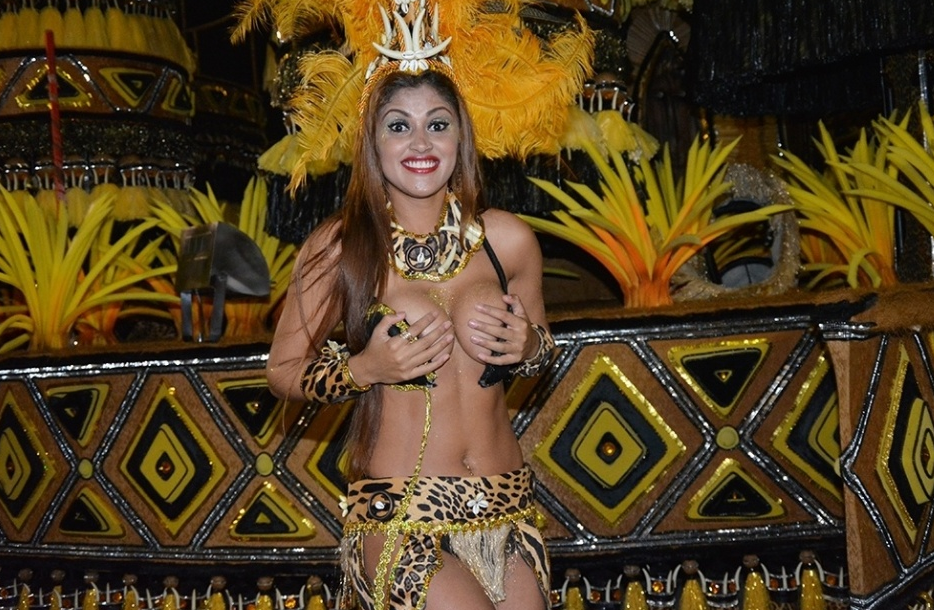 Ea este noua Miss BumBum! Brazilienii au desemnat noua castigatoare a titlului de "CEL MAI FRUMOS FUND DIN LUME". GALERIE FOTO SEXY_7