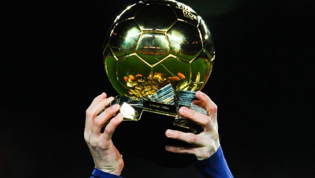 
	A fost anuntata data la care se va da Balonul de Aur: 30 de fotbalisti sunt nominalizati, Messi si Ronaldo din nou favoriti. Ronaldo e la un trofeu de marele rival
