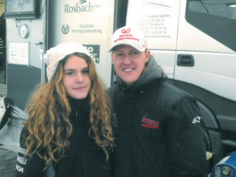 
	N-are permis, dar se intrece cu FIUL lui Schumacher in Formula 4! Visul Alexandrei: &quot;Sa fiu prima femeie din lume in Formula 1!&quot; VIDEO
