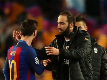 
	Messi a distrus MITUL formei fizice a lui Higuain :) Imaginea de senzatie postata dupa Juve - Barca
