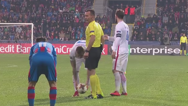 VIDEO: Momentul in care Alibec il injura pe Dica! Antrenorul a incercat sa ascunda incidentul la declaratiile de dupa meci_4