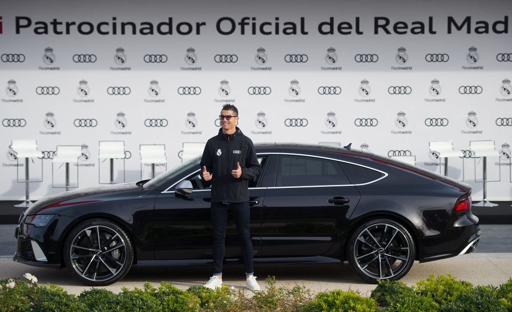Cristiano Ronaldo are o noua BIJUTERIE de masina in garajul sau de MILIOANE! Ce cadou a primit dupa victoria din Liga: are 600CP si costa 170.000 de euro_2