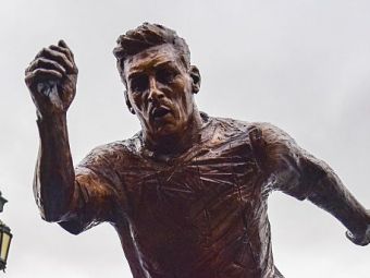 
	I-au rupt picioarele lui Messi! Statuia starului Barcelonei a fost vandalizata in Argentina &nbsp;
