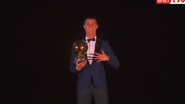 
	Ronaldo, mesaj pentru Messi dupa ce a castigat Balonul de Aur pentru a cincea oara! Portughezul a facut si anuntul decisiv in privinta viitorului sau la Real
