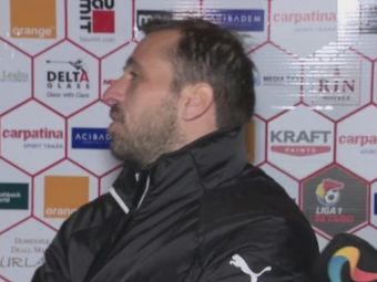 
	VIDEO | Momente tensionate la finalul meciului lui Dinamo! Sanmartean, DIALOG APRINS cu fanii: &quot;Pe cine am vandut, ma?&quot; 
