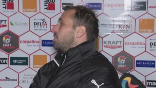 
	VIDEO | Momente tensionate la finalul meciului lui Dinamo! Sanmartean, DIALOG APRINS cu fanii: &quot;Pe cine am vandut, ma?&quot; 
