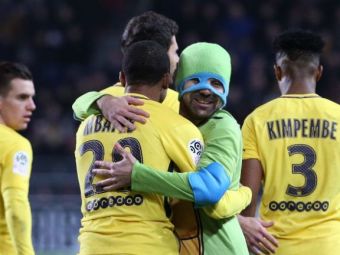 
	VIDEO | Mai ceva ca in benzile desenate! &quot;Testoasele Ninja&quot; au intrat pe teren la meciul lui PSG. Imagini fabuloase cu Mbappe, Cavani, Neymar
