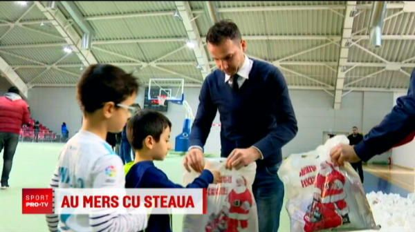UEFAntasticii Stelei au impartit cadouri jucatorilor de la scoala lui Vali Badea, Steaua Alexandriei. VIDEO