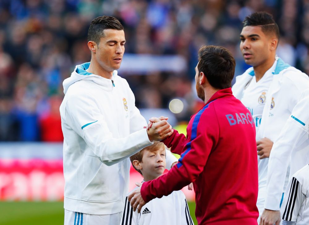 Gestul facut de Ronaldo in momentul in care a dat mana cu Messi, la inceputul meciului! Portughezul s-a mai remarcat o data in timpul jocului_3