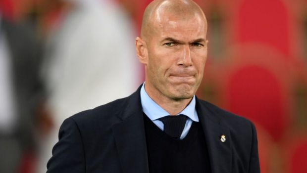 
	NEBUNIE la Real Madrid! Un jucator s-a luat la cearta cu Zidane: &quot;Mai bine semnam cu Barcelona!&quot; Ce s-a intamplat
