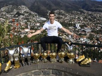 
	King of the world! Ronaldo si-a prezentat toate trofeele individuale: fotografie pentru istoria fotbalului | FOTO

