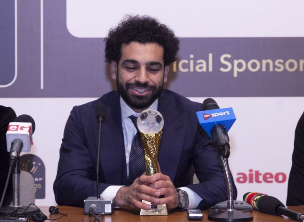 Salah a adus bucuria fotbalului in Egipt dupa 35 de ani! Starul lui Liverpool a primit trofeul pentru cel mai bun jucator african al anului_1