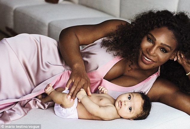 FOTO Serena Williams, pe coperta revistei Vogue alaturi de fiica sa. Ce probleme a avut la nastere_2