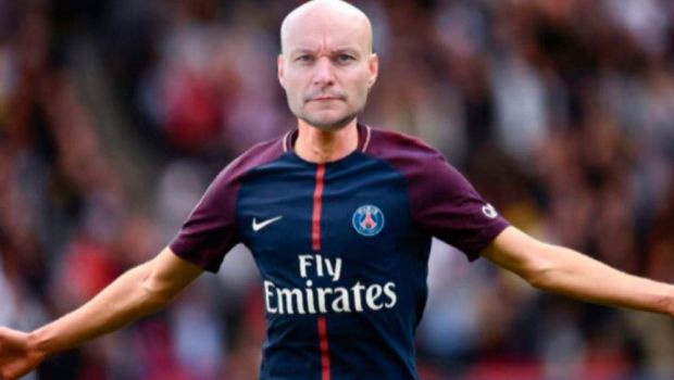 
	Arbitrul de la Nantes - PSG, suspendat pe termen NELIMITAT! A lovit un jucator, apoi l-a eliminat! VIDEO
