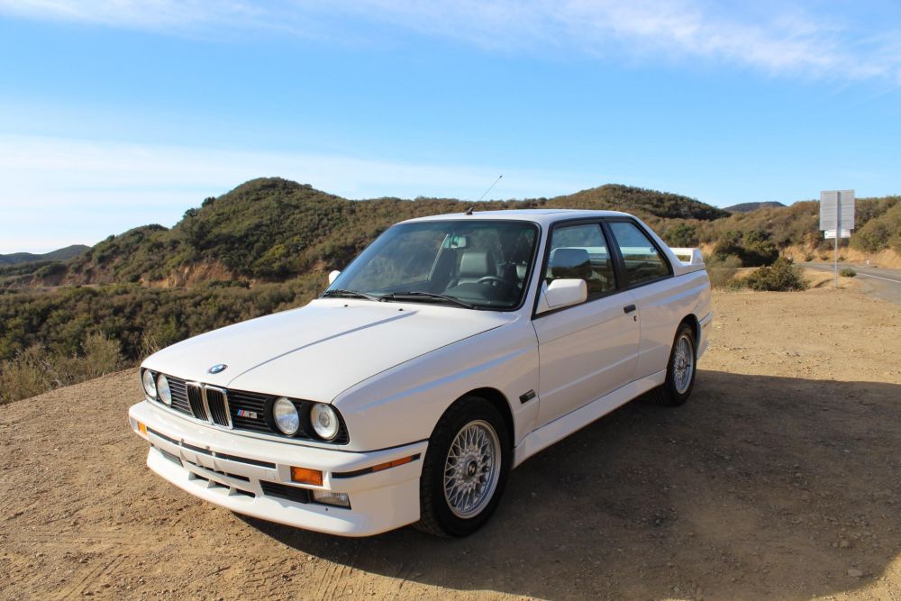 Cel mai scump "Ursulet" s-a vandut pentru o suma impresionanta! Cat a platit cumparatorul pe acest BMW M3 din '89_3