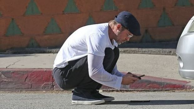 
	FOTO | Brad Pitt, implicat intr-un accident cu trei masini in Los Angeles! Reactia starului de la Hollywood
