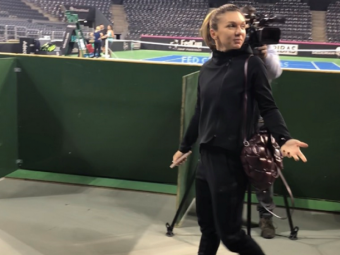 
	FOTO EMOTIONANT | Gestul facut de Simona Halep inainte de meciul Soranei Cirstea cu Zhao! Halep a anuntat ca merge la Doha
