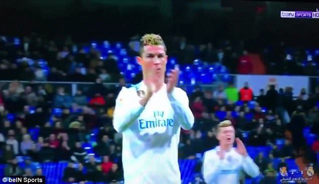 Gest de mare CAPITAN! Cum a reactionat Cristiano Ronaldo in momentul in care fanii au inceput sa-l fluiere pe unul dintre colegii sai, la meciul cu Sociedad_3
