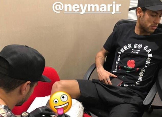 INKredibil ;) Neymar s-a dus la salon inaintea bataliei cu Real Madrid si si-a facut un tatuaj special! Ce si-a desenat_1