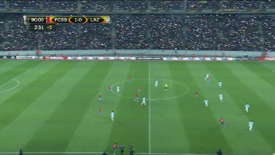 Lumina pentru fotbalul romanesc! VIDEO: Cat de frumos a fost momentul in care tribunele s-au luminat de bucurie_2