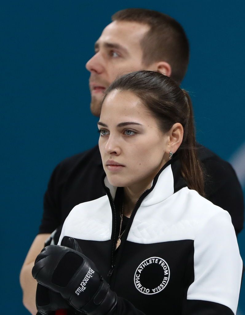 S-a dopat de pofta? :) Rusul Alexander Krushelnitsky, sotul "Angelinei Jolie" de la curling pierde medalia dupa ce a fost depistat cu meldonium_1