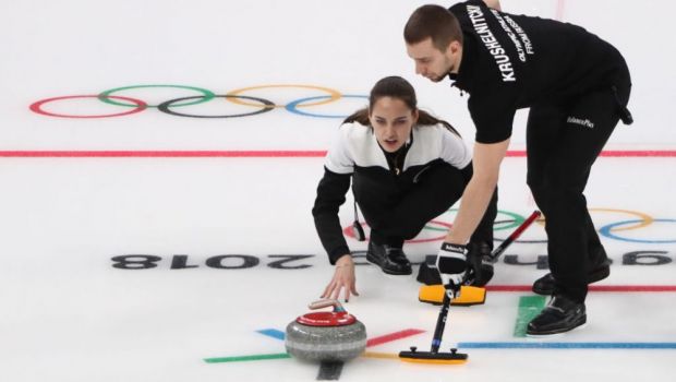 
	S-a dopat de pofta? :) Rusul Alexander Krushelnitsky, sotul &quot;Angelinei Jolie&quot; de la curling pierde medalia dupa ce a fost depistat cu meldonium
