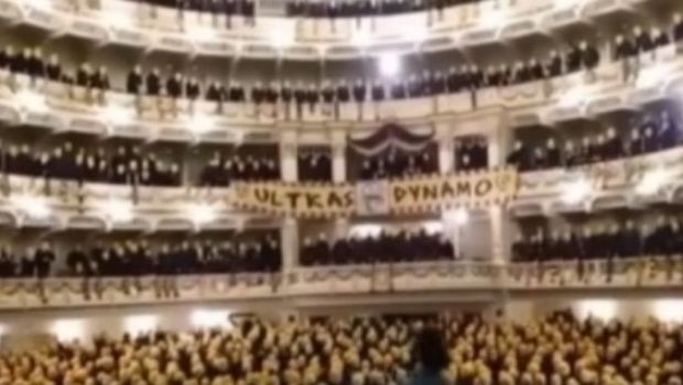 
	&quot;Dinamo, Dinamo!&quot; IMAGINI FABULOASE | Peste 1.000 de fani dinamovisti au ocupat opera si au cantat pentru echipa lor
