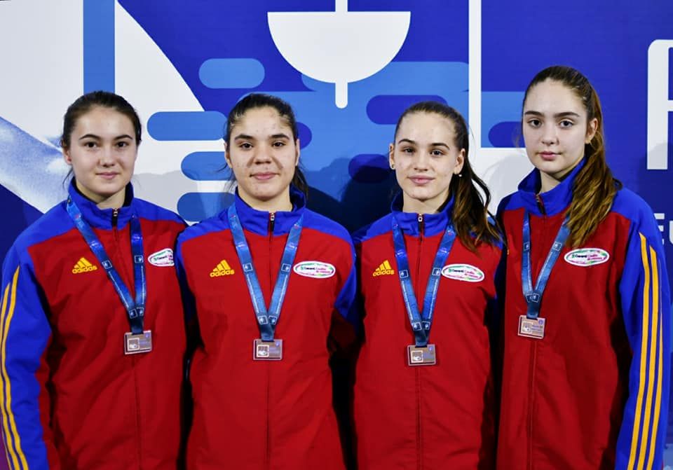 "Schimbul" pentru Branza si "Fetele Powerpuff". Romania a cucerit 3 medalii de bronz la Europeanul de scrima_1