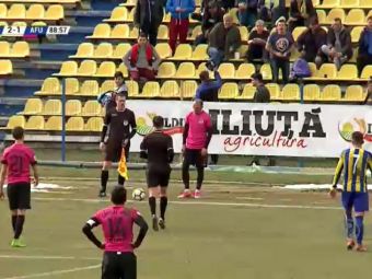
	Faza halucinanta in Liga a II-a, la Calarasi - Afumati! Un fotbalist a decis sa traga de timp in minutul 90, cand echipa sa ERA CONDUSA

