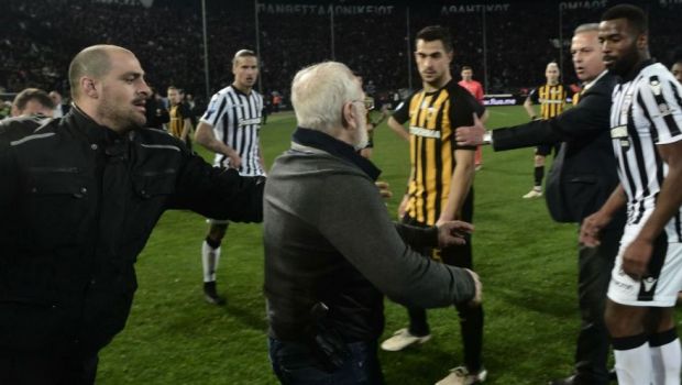 
	Patronul lui PAOK rupe tacerea dupa imaginea care a SOCAT lumea fotbalului: &quot;Nu am amenintat pe nimeni! Noi suntem ostaticii unui sistem bolnav!&quot;
