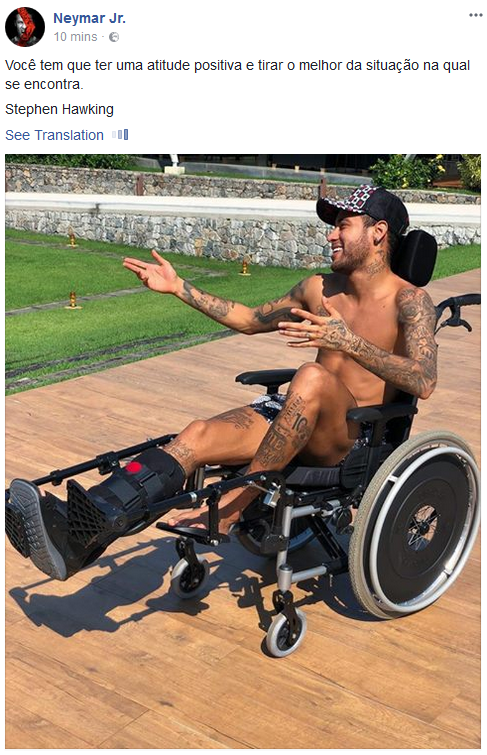 Gluma deplasata a lui Neymar, o mare controversa pe net: pare ca il imita pe Stephen Hawking in scaunul cu rotile!_1